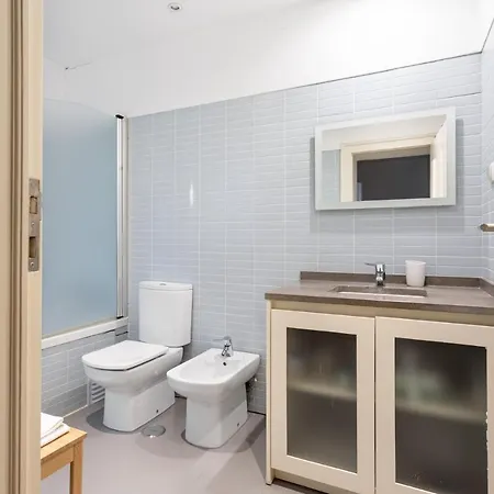 Lejlighed Altido Elegant Central 2-Br Apartment In Chiado Lisboa