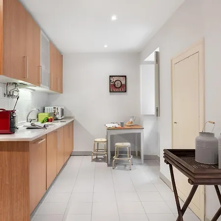 Altido Elegant Central 2-Br Apartment In Chiado *