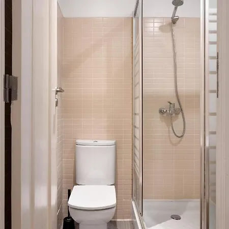 Altido Elegant Central 2-Br Apartment In Chiado *